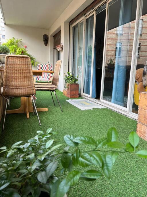 Grand Appartement Avec Balcon Et Parking Gratuit Sur Place Párizs Kültér fotó